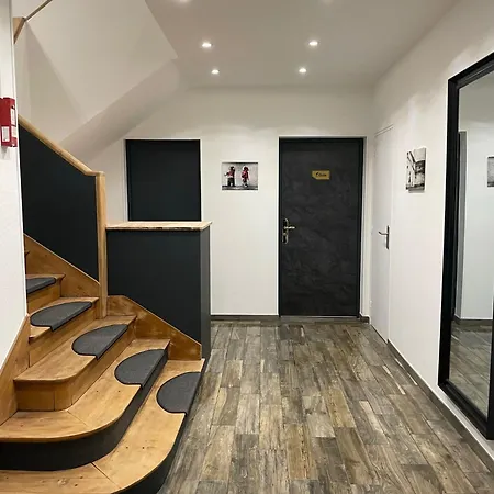 Apartament Deux Voisins Au Calme Olivia Et Victoria *